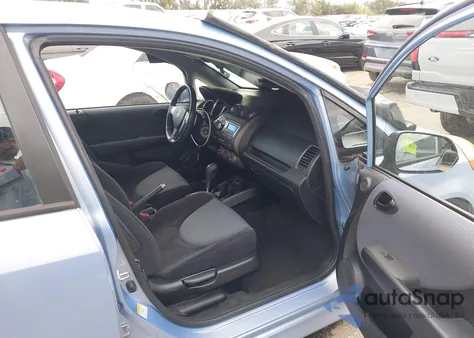 2008 Honda Fit Sport z USA, uszkodzony, nr VIN JHMGD386X8S049430